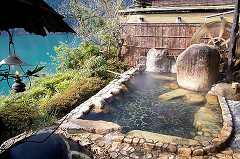 十津川温泉 湖泉閣 吉乃屋 露天風呂 十津川温泉 湖泉閣 吉乃屋 露天風呂画像