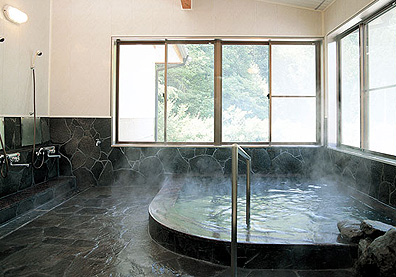美山療養温泉館内風呂画像